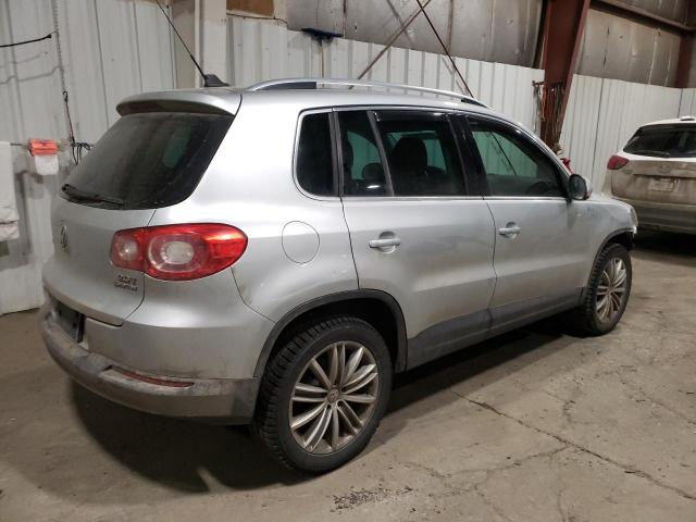 Image 3 of 2010 VOLKSWAGEN TIGUAN SE 2010 with VIN WVGBV7AX2AW522802