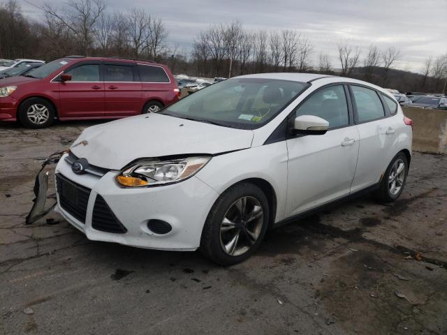 Image 1 of 2014 FORD FOCUS SE 2014 with VIN 1FADP3K21EL377655