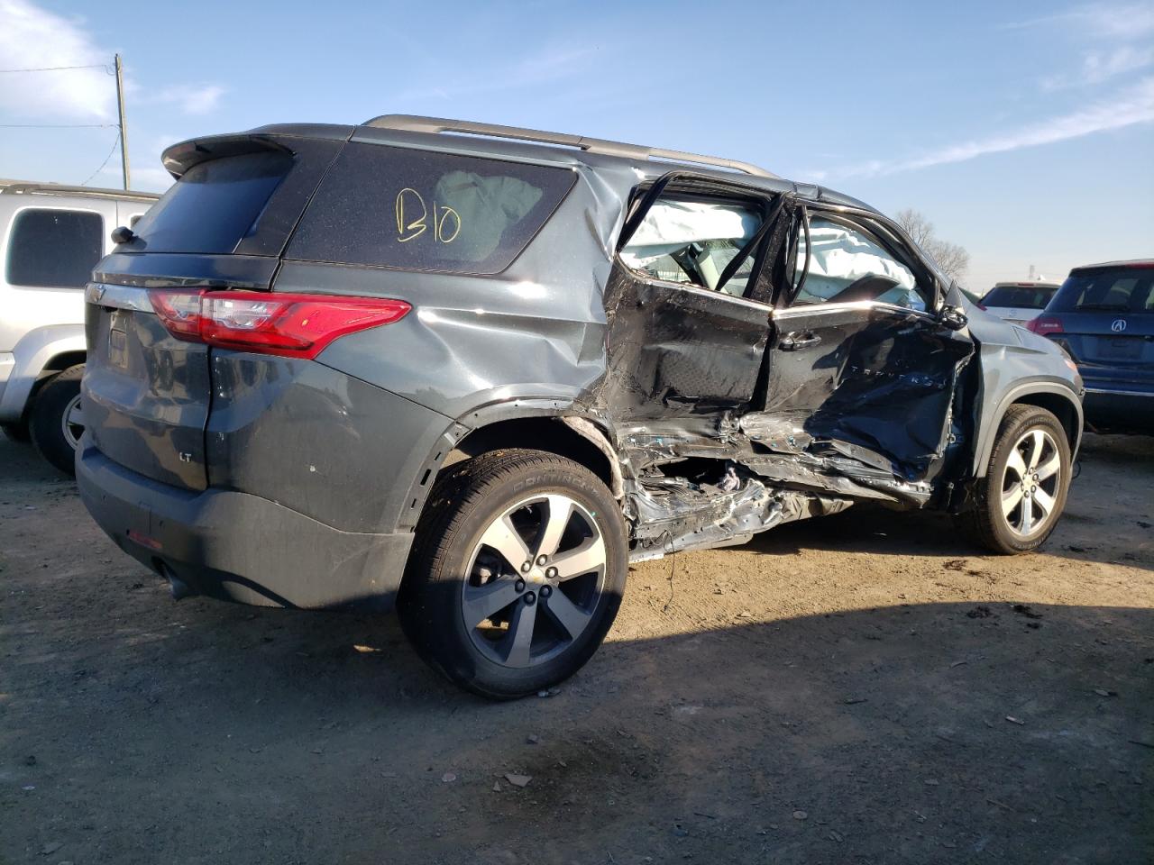Obraz 3 z 2021 CHEVROLET TRAVERSE LT 2021 z VIN 1GNEVHKW9MJ138361