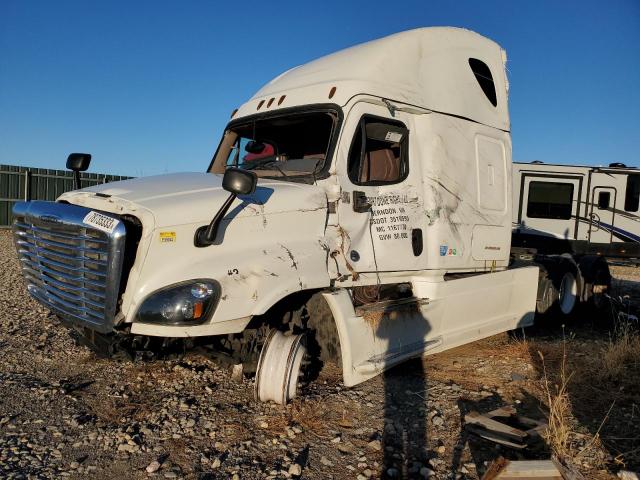Image 2 of 2017 FREIGHTLINER CASCADIA 125  2017 with VIN 3AKJGLDR3HSHV4711