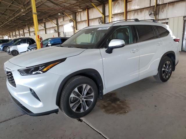 Изображение 1 2022 TOYOTA HIGHLANDER XLE 2022 с VIN 5TDHZRBH5NS244585