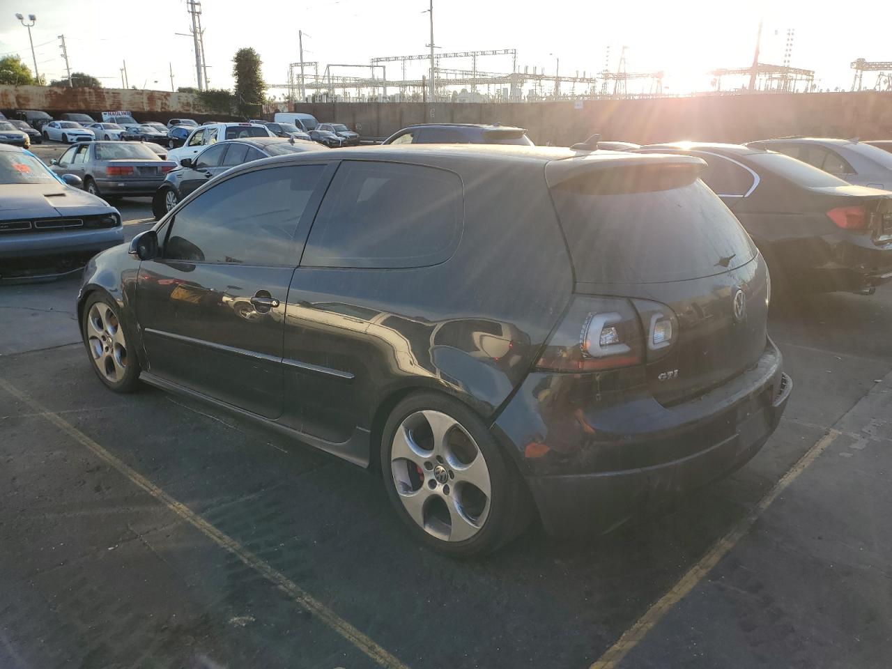 Image 2 of 2009 VOLKSWAGEN GTI 2009 with VIN WVWFD71K69W136022