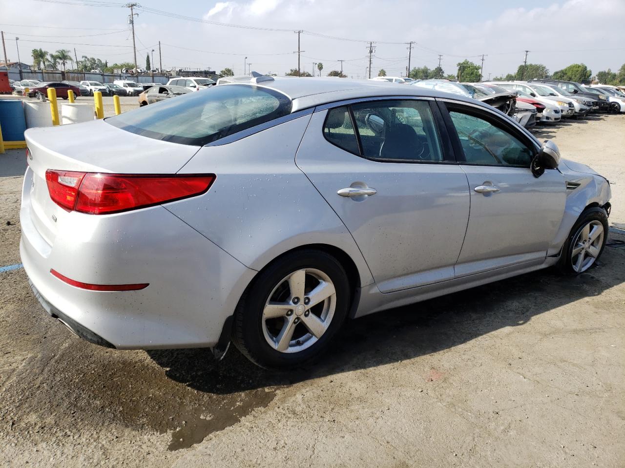 Obraz 3 z 2015 KIA OPTIMA LX 2015 z VIN 5XXGM4A77FG486335