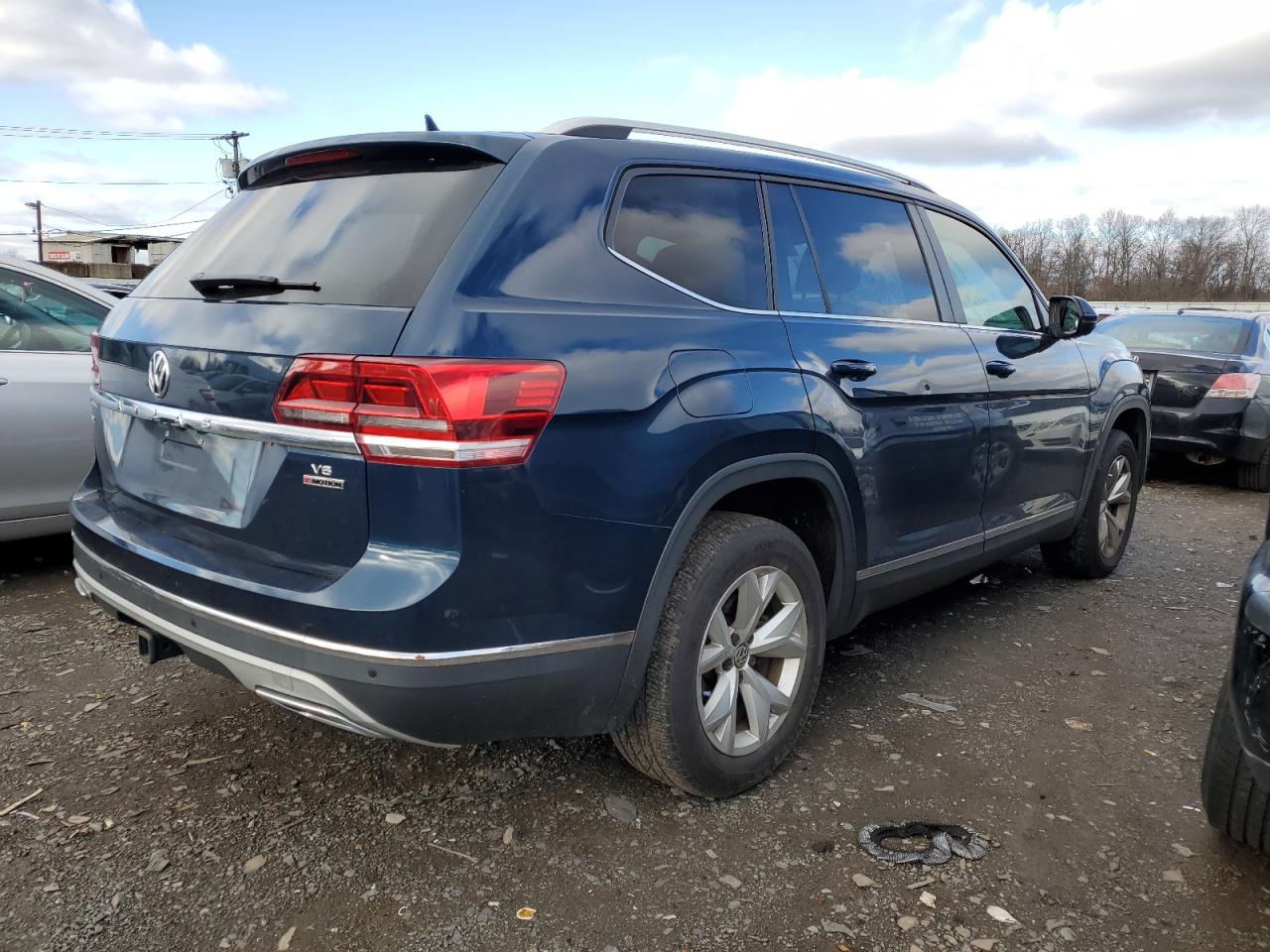 Изображение 3 2018 VOLKSWAGEN ATLAS SEL 2018 с VIN 1V2MR2CA7JC545702
