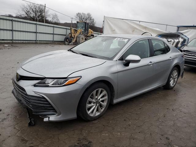 Obraz 1 z 2023 TOYOTA CAMRY LE 2023 z VIN 4T1C11AK5PU129821
