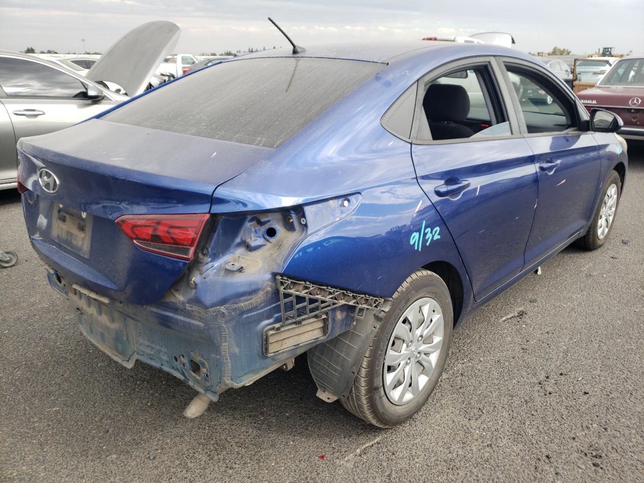 Изображение 3 Hyundai Accent Se 2018 с VIN 3KPC24A37JE017149