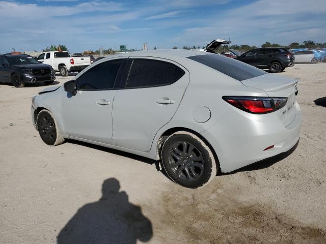 Изображение 2 2019 TOYOTA YARIS L 2019 с VIN 3MYDLBYV6KY517642