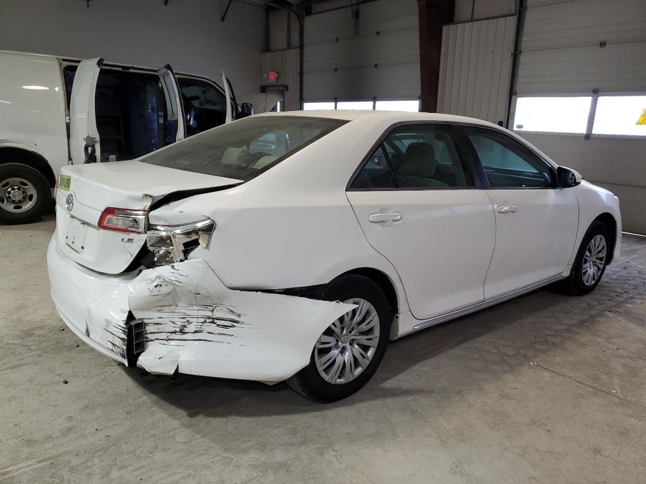 Изображение 3 2013 TOYOTA CAMRY L 2013 с VIN 4T4BF1FK2DR281451