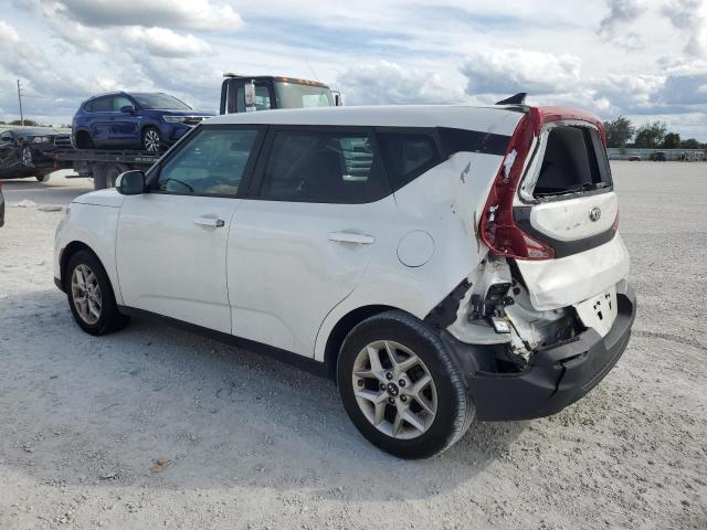 Image 2 of 2021 KIA SOUL LX 2021 with VIN KNDJ23AUXM7138112
