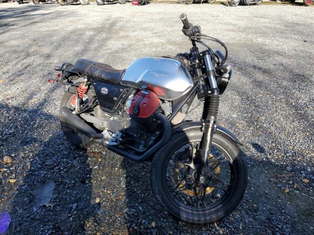 Obraz 2020 MOTO GUZZI V7 III 2020