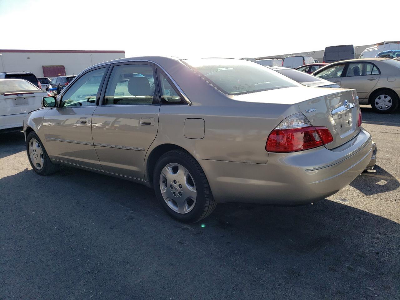 Image 2 of 2004 TOYOTA AVALON XL 2004 with VIN 4T1BF28B24U378193