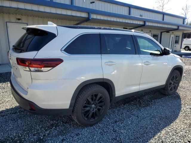 Изображение 3 2019 TOYOTA HIGHLANDER SE 2019 с VIN 5TDKZRFH0KS568880