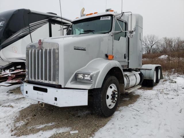 Image 2 of 2016 KENWORTH CONSTRUCTION T800 2016 with VIN 1XKDDP9X8GJ470154