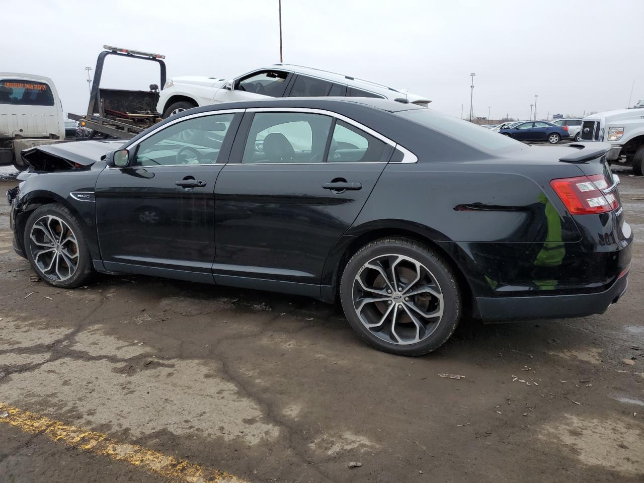 Obraz 2 z 2016 FORD TAURUS SHO 2016 z VIN 1FAHP2KT2GG156209