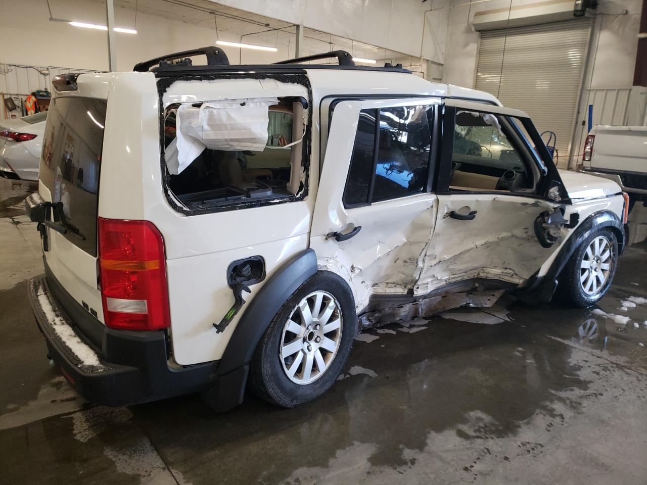 Image 3 of 2005 LAND ROVER LR3 SE 2005 with VIN SALAE25405A332575