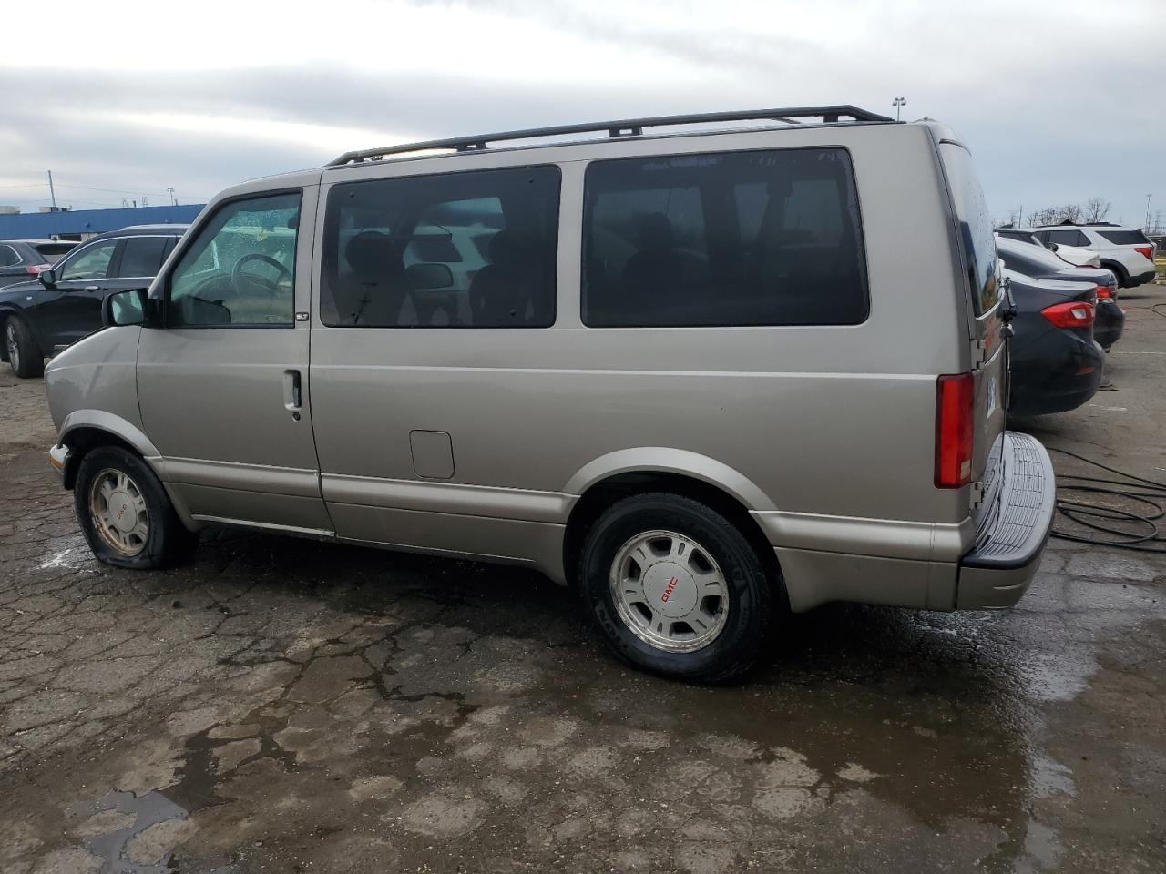 Изображение 2 2004 GMC SAFARI XT 2004 с VIN 1GKEL19X44B507033