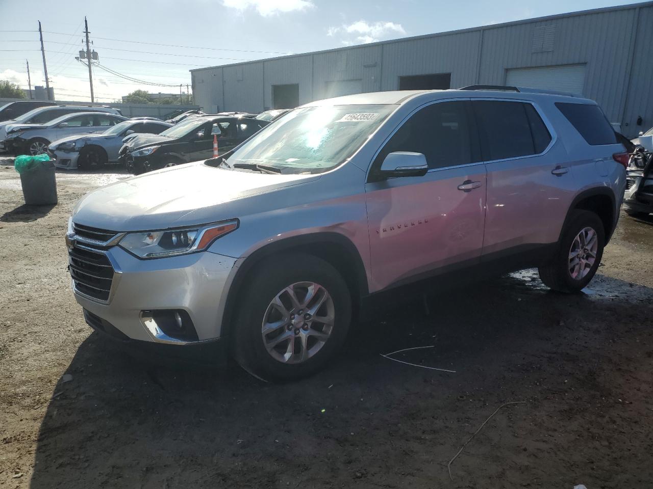 Image 1 of 2018 CHEVROLET TRAVERSE LT 2018 with VIN 1GNERGKW2JJ280321