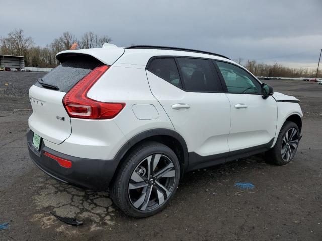 Изображение 3 2024 VOLVO XC40 PLUS 2024 с VIN YV4L12UL3R2254150