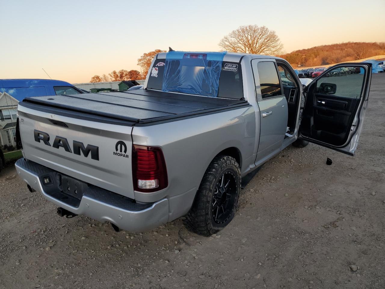 Obraz 3 z 2018 RAM 1500 SPORT 2018 z VIN 1C6RR6MT6JS265894