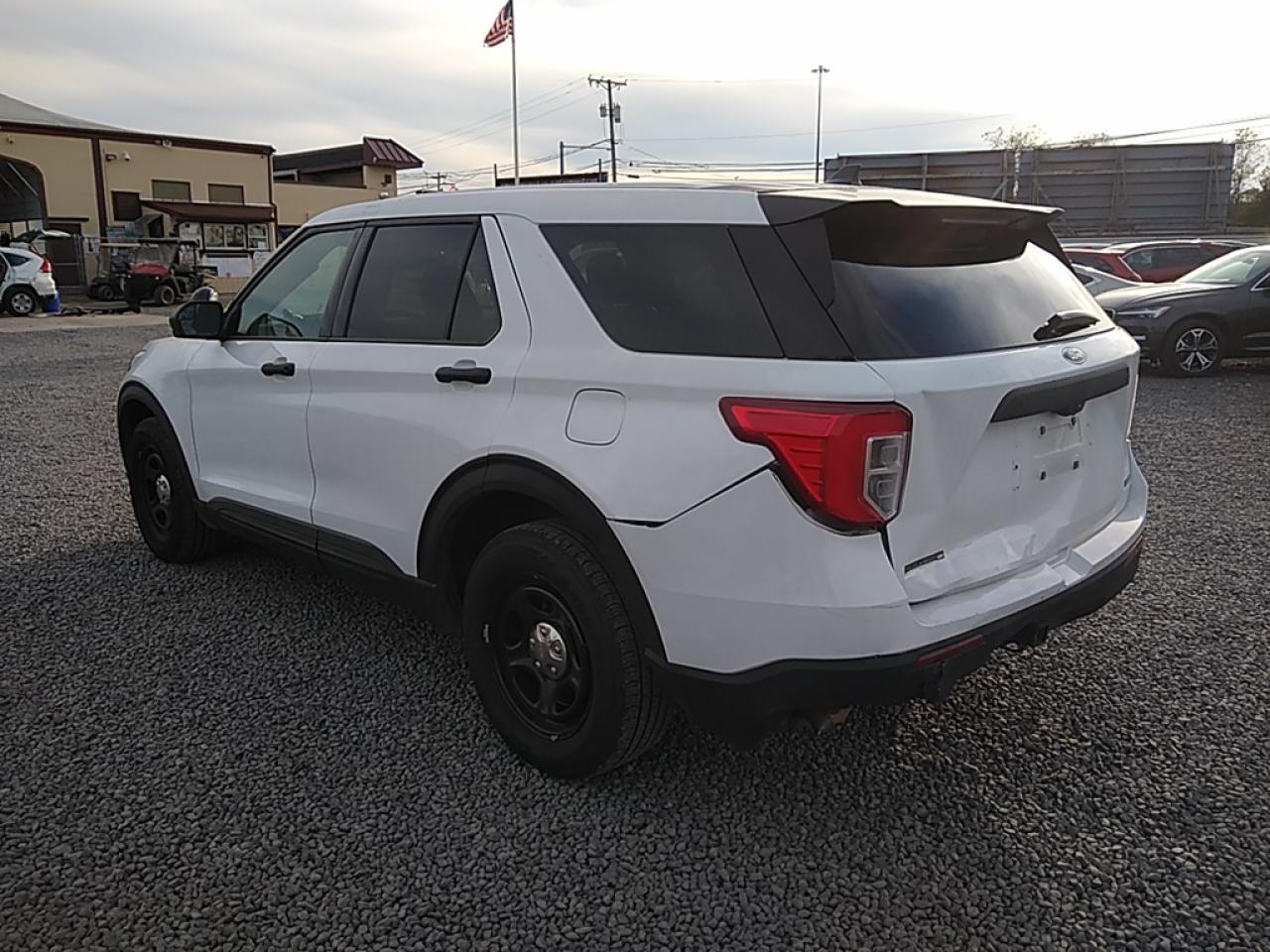 Image 3 of 2021 FORD EXPLORER POLICE INTERCEPTOR 2021 with VIN 1FM5K8AB9MGC02407