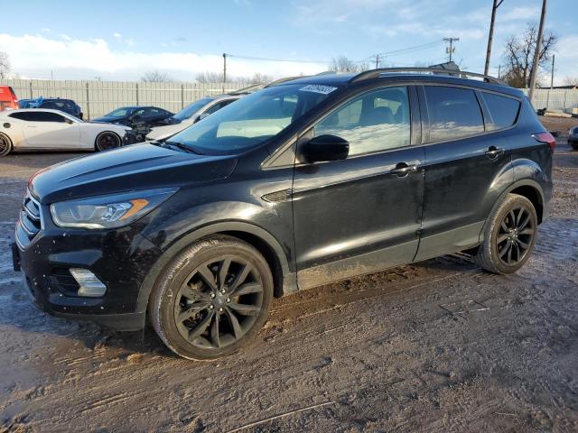Obraz 1 z 2019 FORD ESCAPE SE 2019 z VIN 1FMCU0GD8KUC46795