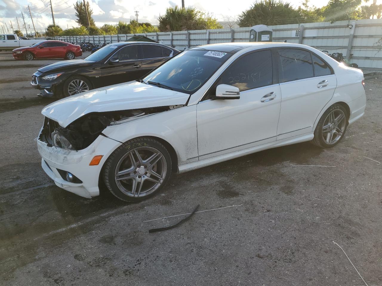 Изображение 1 2010 MERCEDES-BENZ C 300 2010 с VIN WDDGF5EB6AR116505