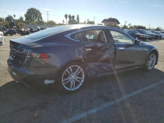 Obraz 3 z 2015 TESLA MODEL S 85 2015 z VIN 5YJSA1H17FF080643