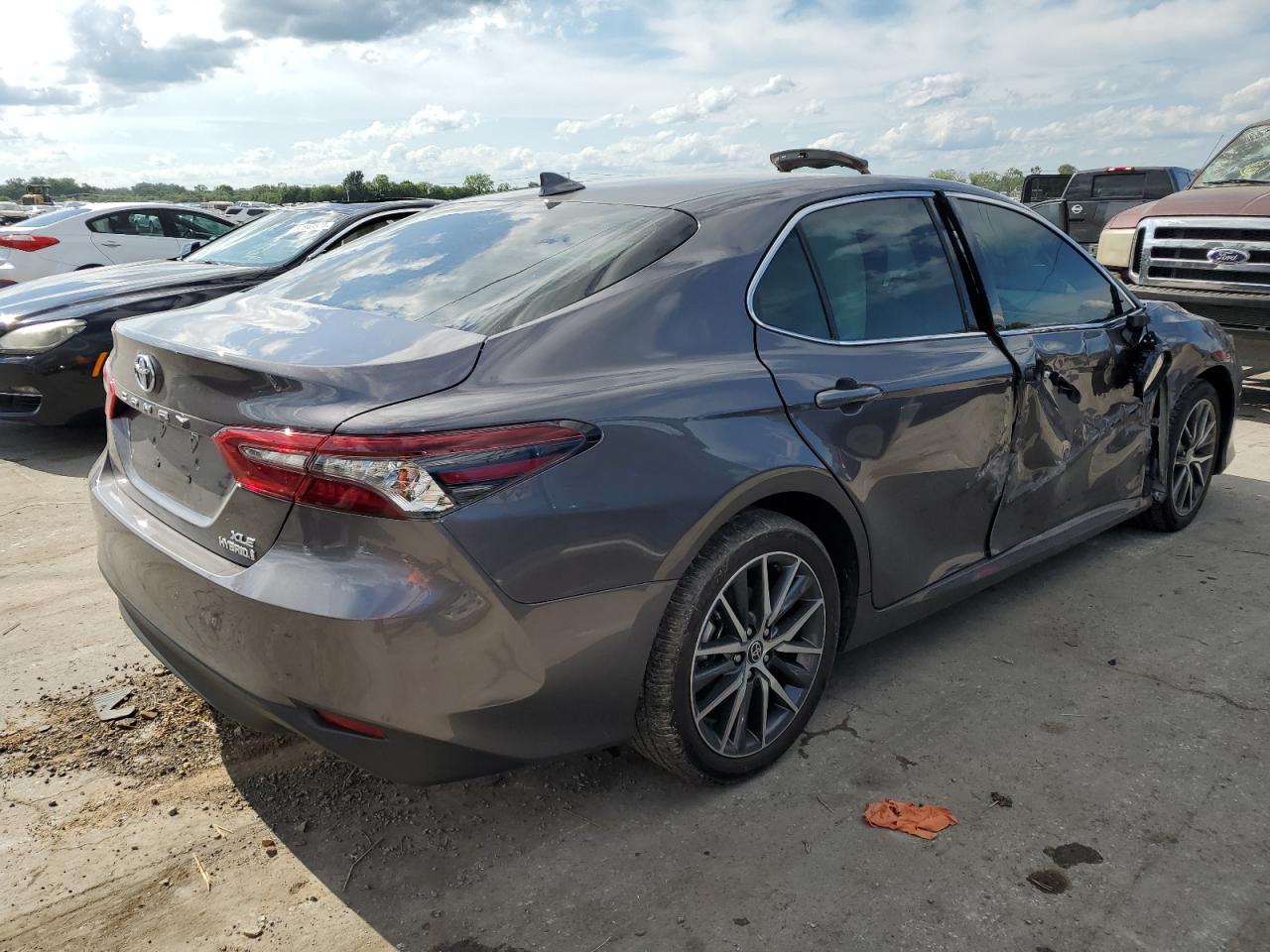 Изображение 3 2023 TOYOTA CAMRY XLE 2023 с VIN 4T1F31AK8PU605339