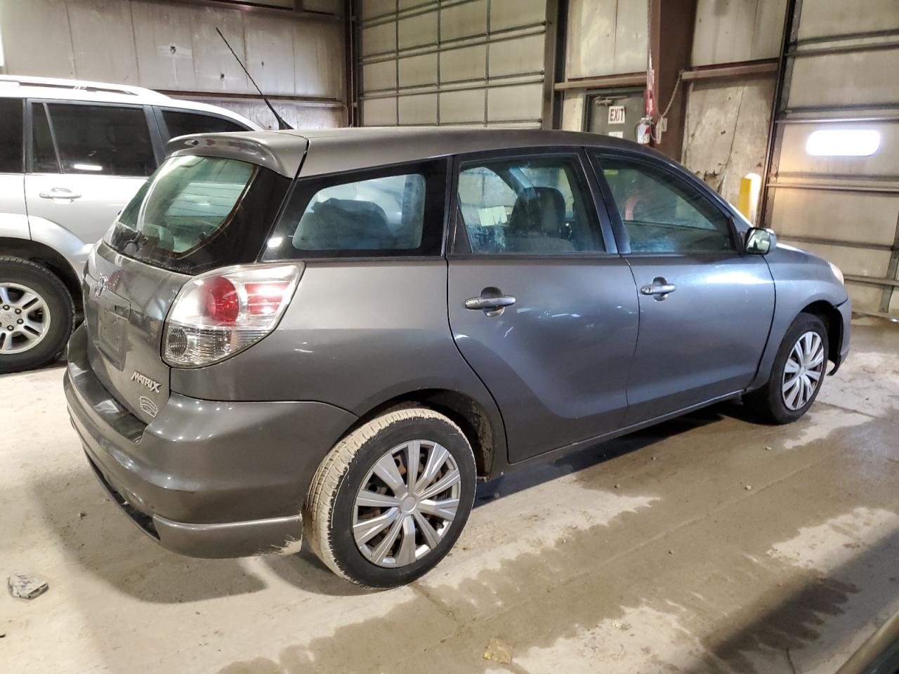 Image 3 of 2005 TOYOTA COROLLA MATRIX XR 2005 with VIN 2T1KR32E95C477435