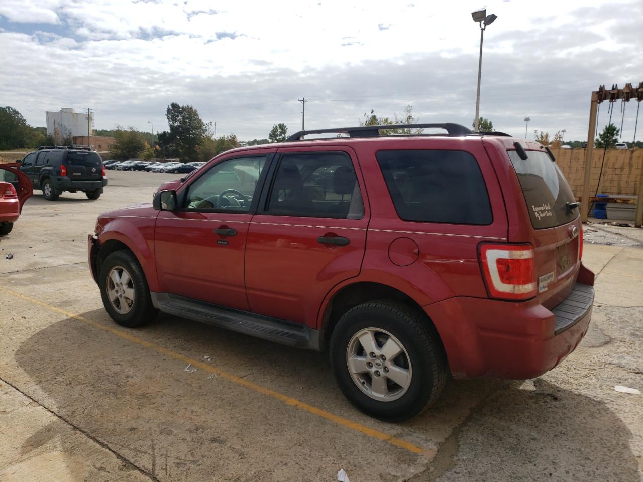 Image 2 of 2009 FORD ESCAPE XLT 2009 with VIN 1FMCU03G59KA58113