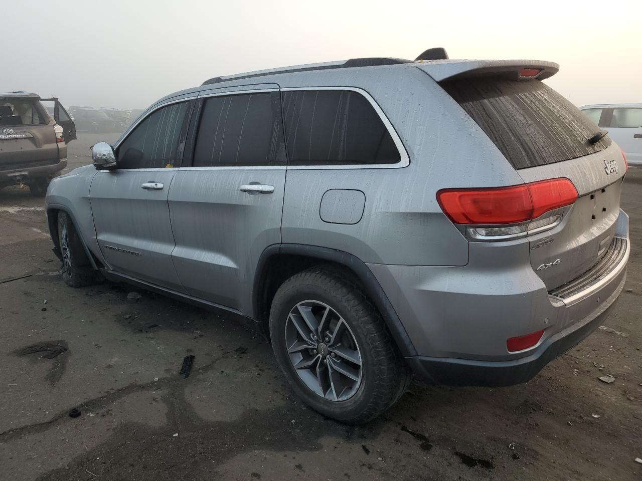 Image 2 of 2018 JEEP GRAND CHEROKEE LIMITED 2018 with VIN 1C4RJFBG2JC154811