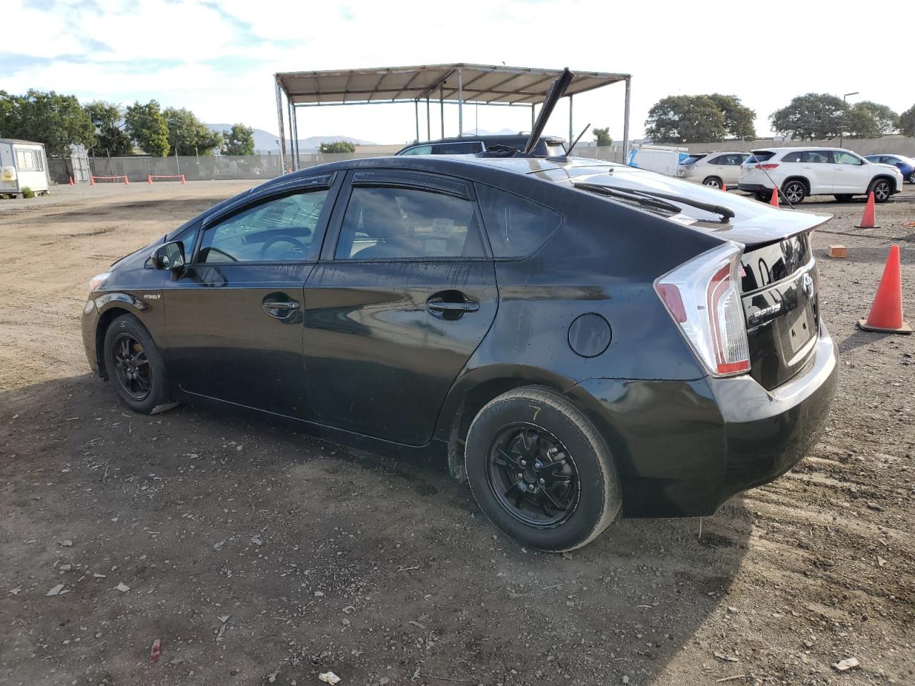 Image 2 of 2015 TOYOTA PRIUS  2015 with VIN JTDKN3DU7F0404642