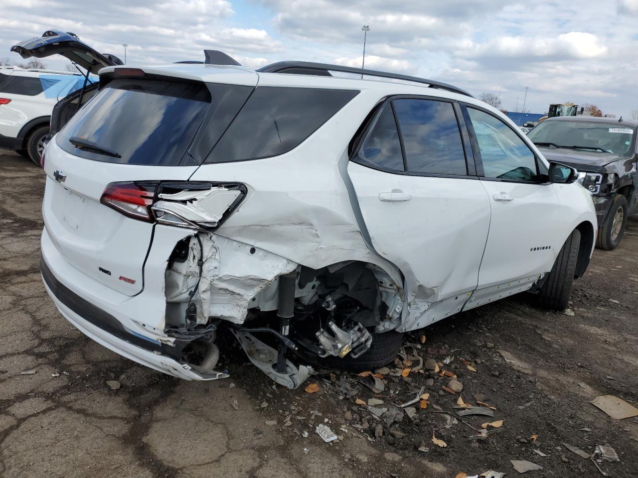 Image 3 of 2023 CHEVROLET EQUINOX RS 2023 with VIN 3GNAXWEG4PS156528