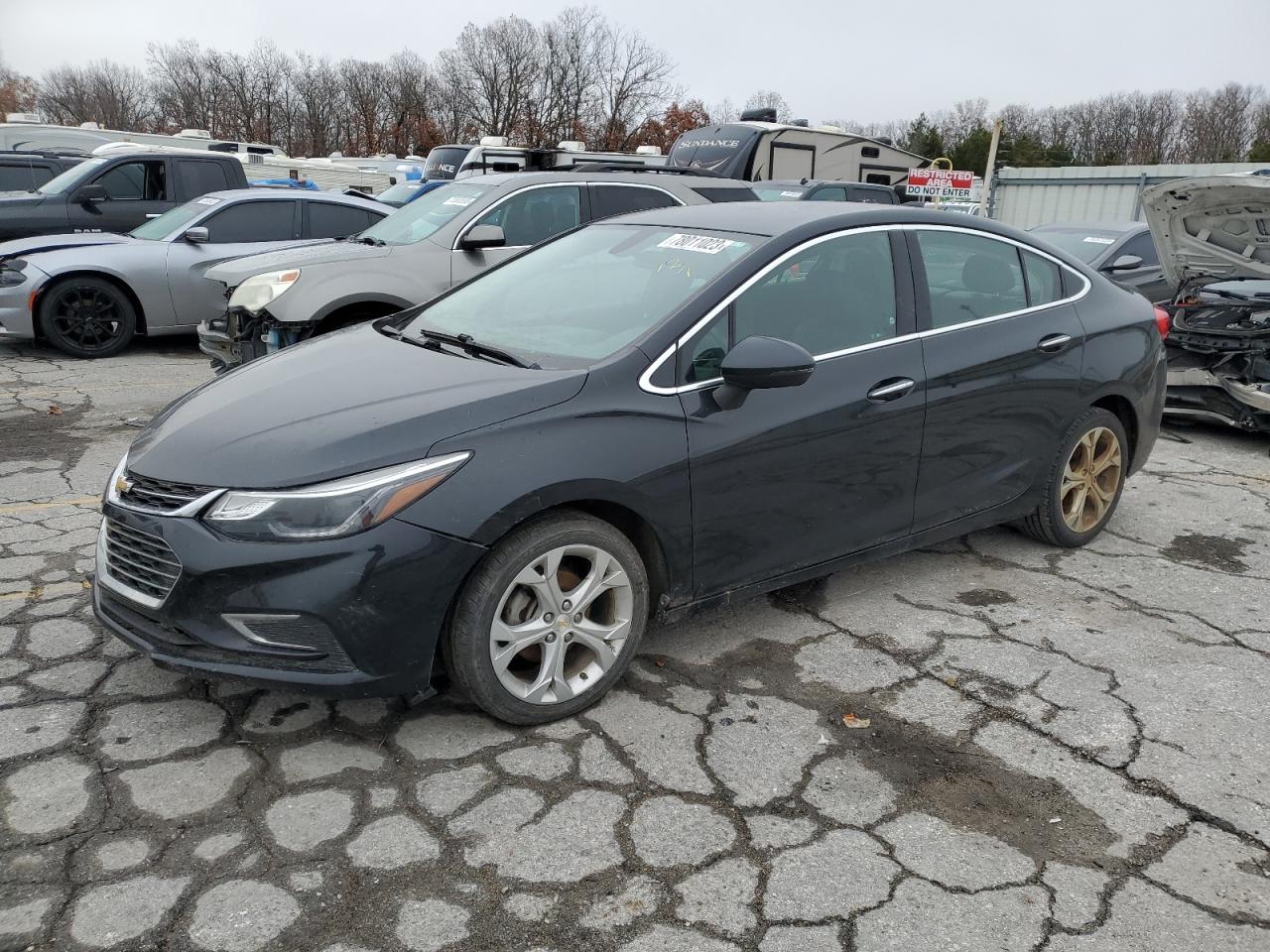 Изображение 1 2018 CHEVROLET CRUZE PREMIER 2018 с VIN 1G1BF5SM5J7196815