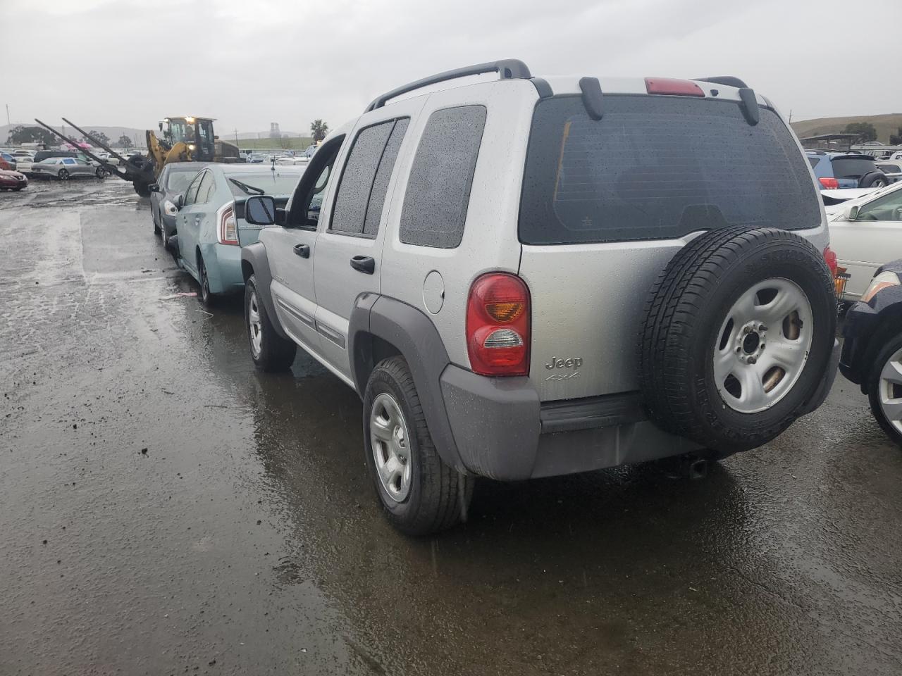 Image 2 of 2003 JEEP LIBERTY SPORT 2003 with VIN 1J4GL48K23W610514