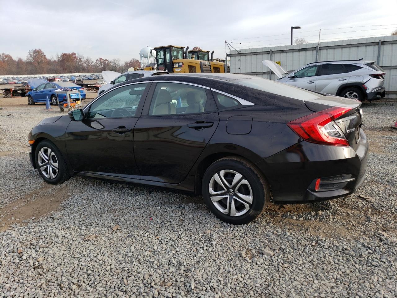 Obraz 2 z 2018 HONDA CIVIC LX 2018 z VIN 19XFC2F50JE209229