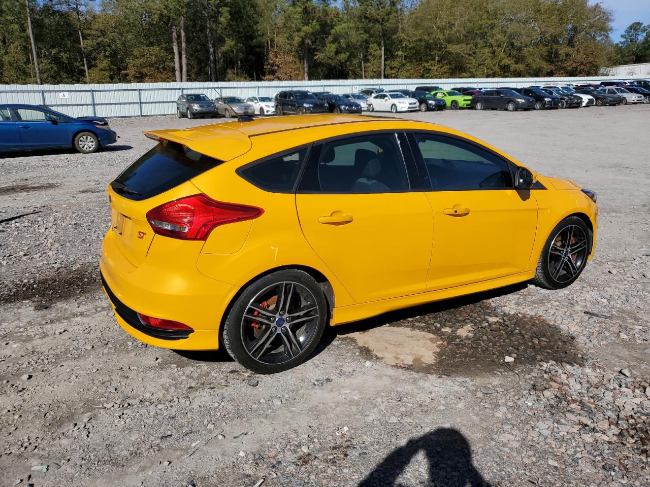 Image 3 of 2015 FORD FOCUS ST 2015 with VIN 1FADP3L97FL304299