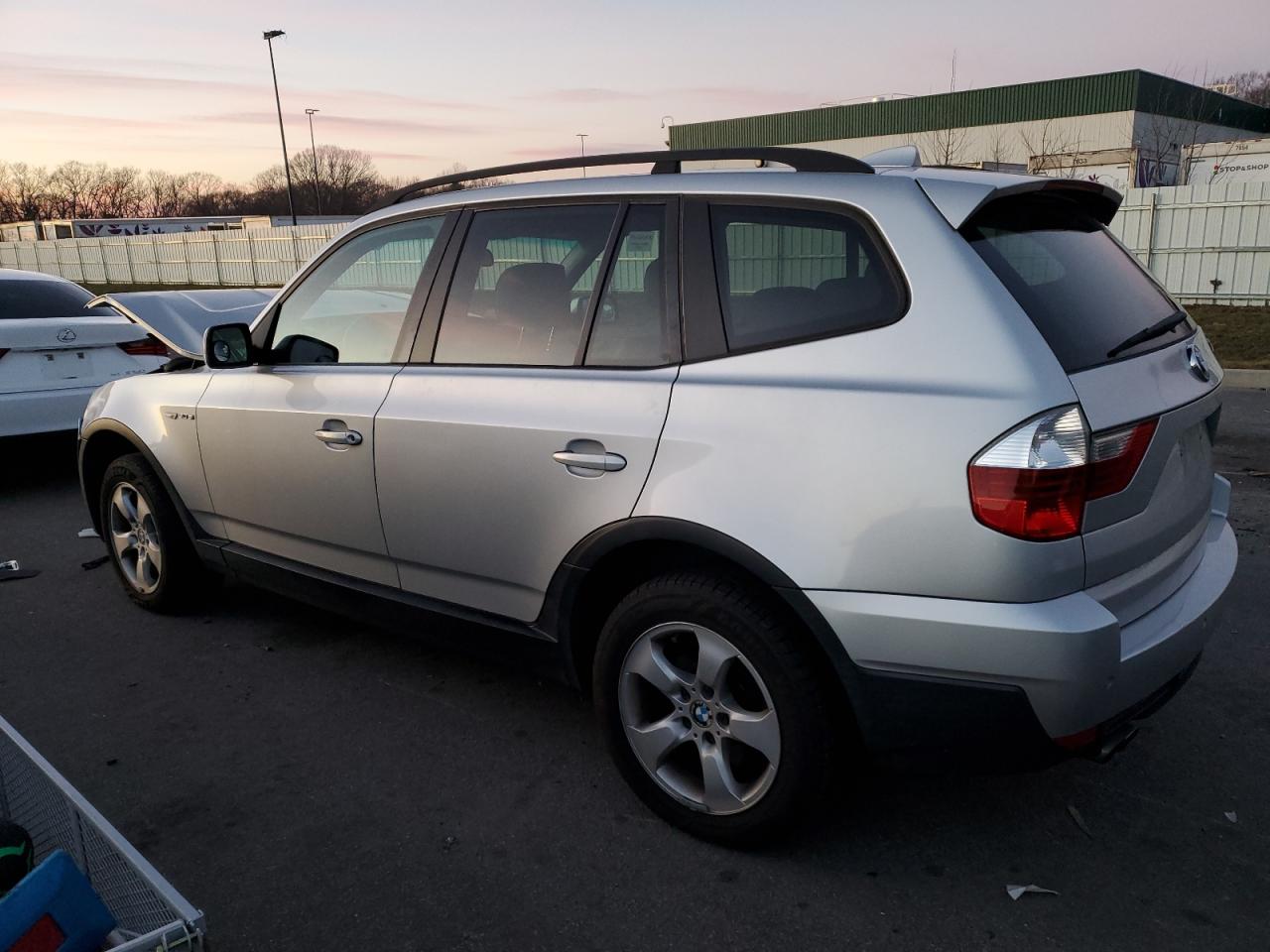 Image 2 of 2007 BMW X3 3.0SI 2007 with VIN WBXPC93467WF13856