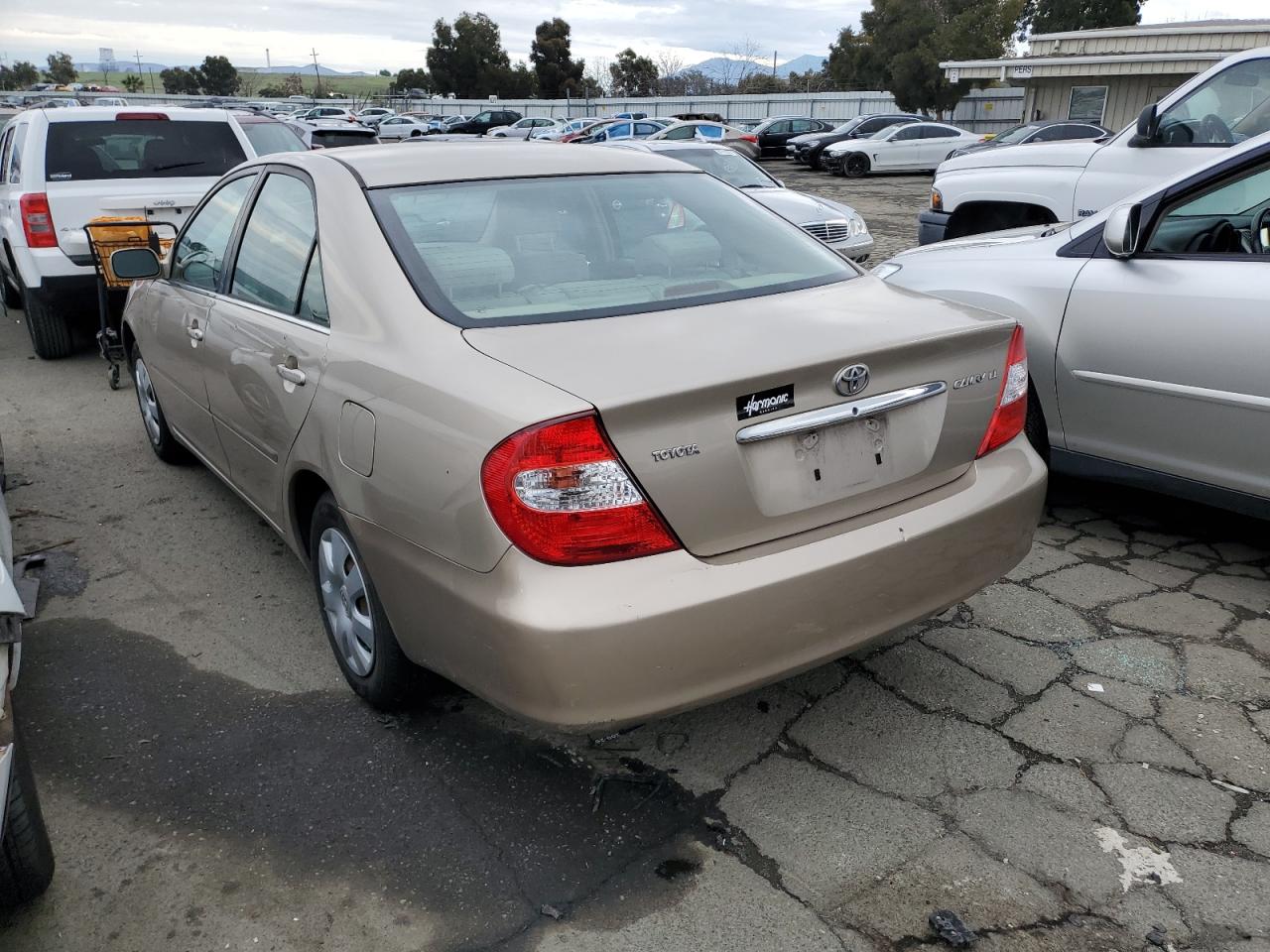 Изображение 2 2002 TOYOTA CAMRY LE 2002 с VIN JTDBE32K020025347