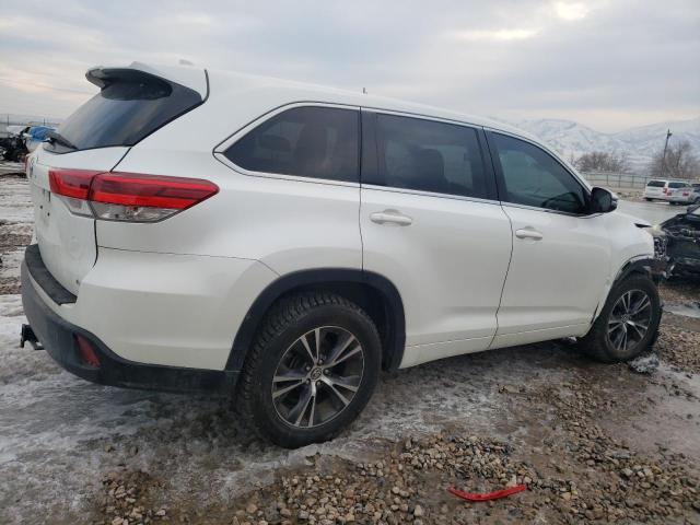 Image 3 of 2018 TOYOTA HIGHLANDER LE 2018 with VIN 5TDZZRFH9JS241066