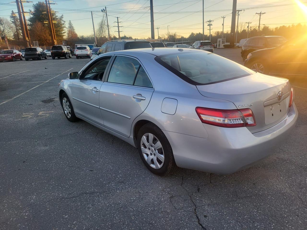 Изображение 3 2010 TOYOTA CAMRY BASE 2010 с VIN 4T1BF3EK3AU025855