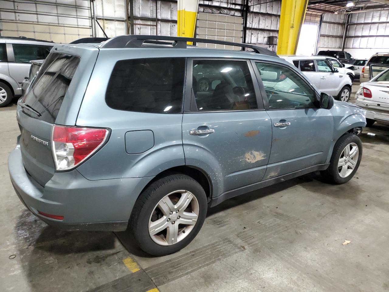Image 3 of 2010 SUBARU FORESTER 2.5X PREMIUM 2010 with VIN JF2SH6CC0AH795940