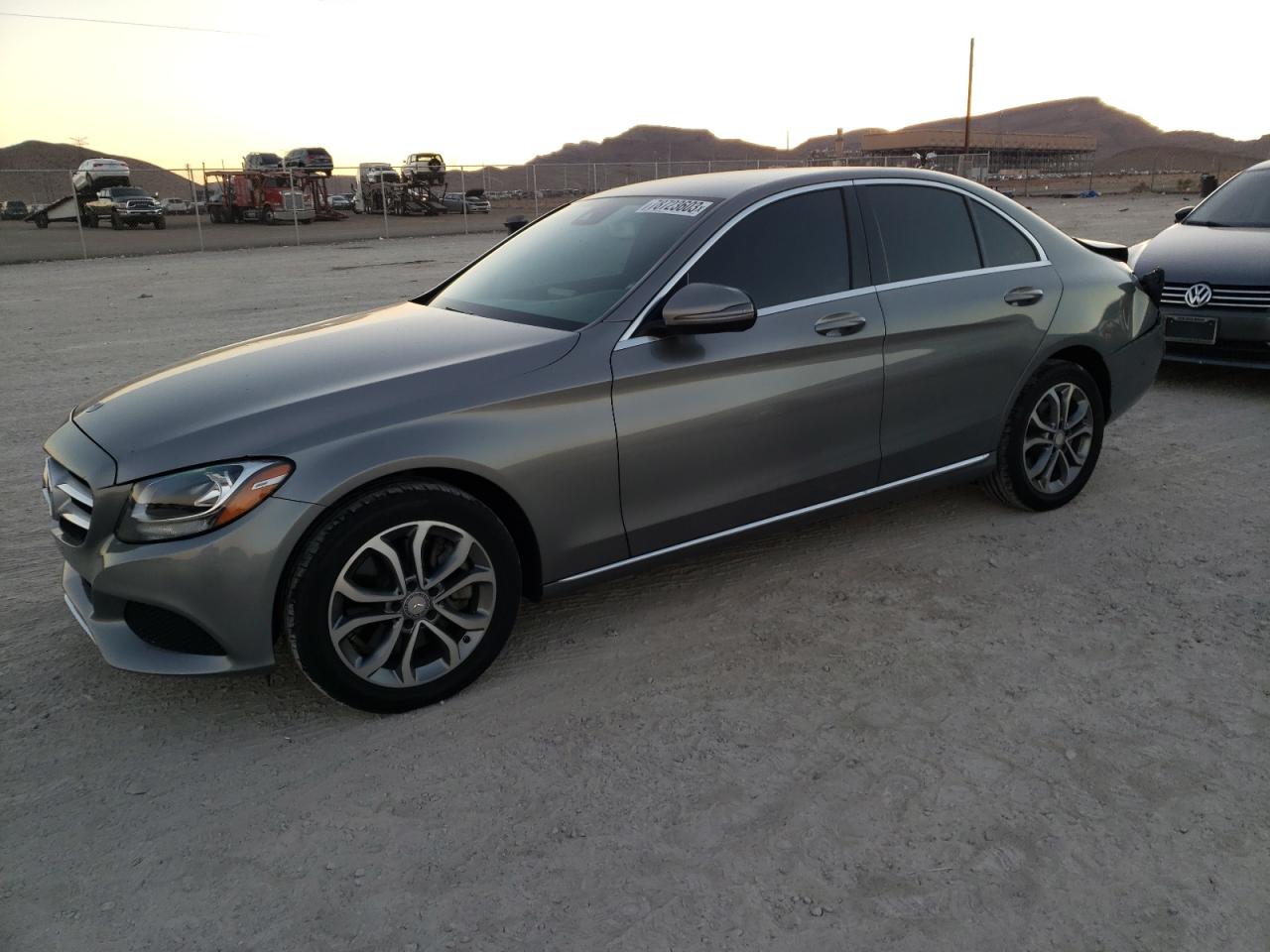 Obraz 1 z 2016 MERCEDES-BENZ C 300 4MATIC 2016 z VIN 55SWF4KB6GU135914