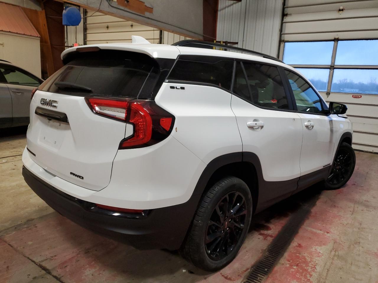 Obraz 3 z 2024 GMC TERRAIN SLE 2024 z VIN 3GKALTEG2RL177088