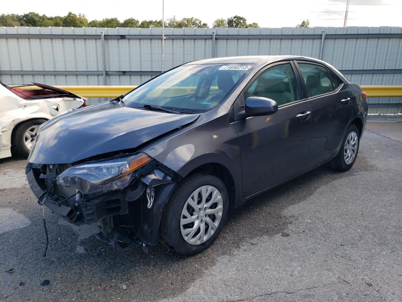 Obraz 1 z 2019 TOYOTA COROLLA L 2019 z VIN 5YFBURHE3KP889287