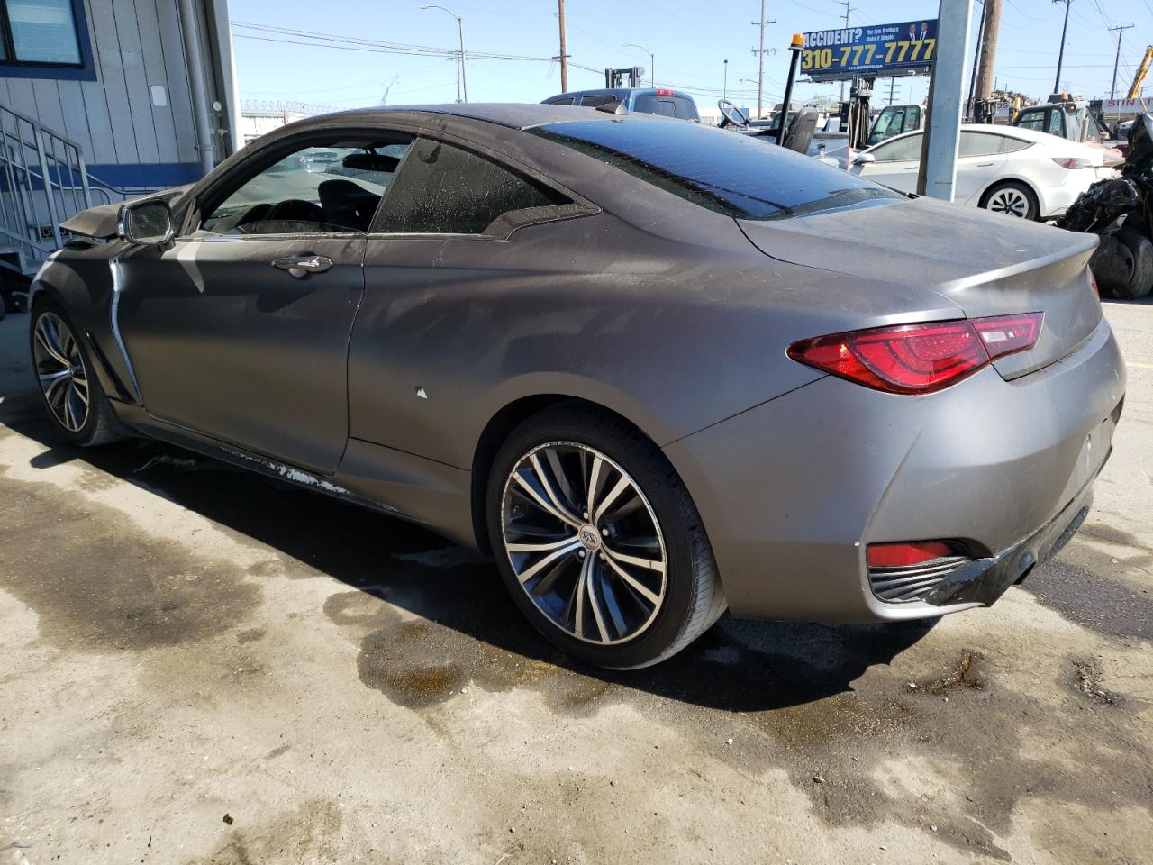 Image 2 of Infiniti Q60 Luxe 300 2018 with VIN JN1EV7EK5JM340803