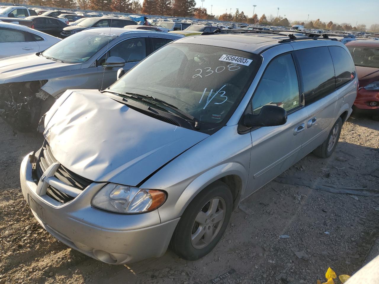 2005 DODGE GRAND CARAVAN SXT 2005 image