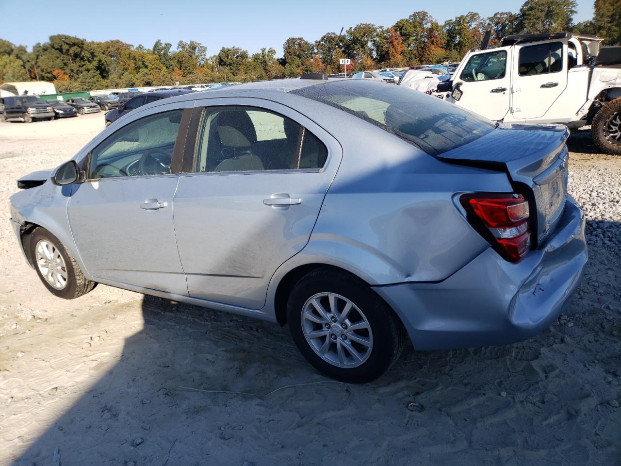 Obraz 2 z 2017 CHEVROLET SONIC LT 2017 z VIN 1G1JD5SH2H4140184