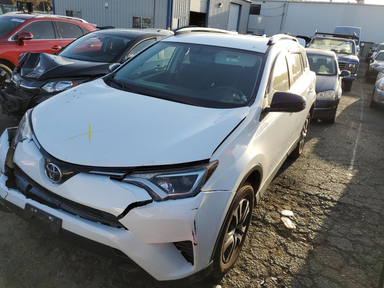 Image 1 of 2016 TOYOTA RAV4 LE 2016 with VIN JTMZFREV5GJ076963