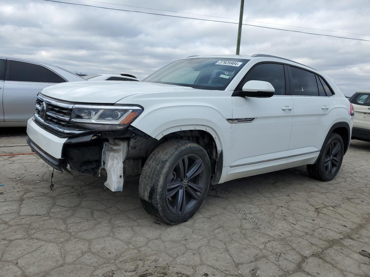 Image 1 of 2021 VOLKSWAGEN ATLAS CROSS SPORT SE 2021 with VIN 1V2PE2CA3MC229999
